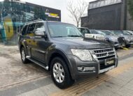 MITSUBISHI MONTERO 4X4 AT