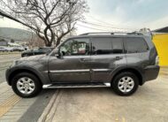 MITSUBISHI MONTERO 4X4 AT