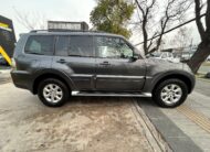 MITSUBISHI MONTERO 4X4 AT