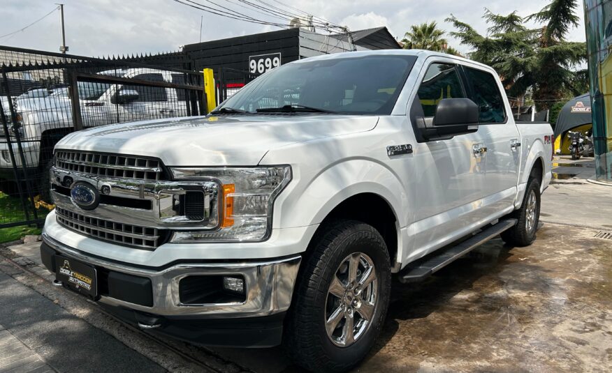 FORD F-150 XLT