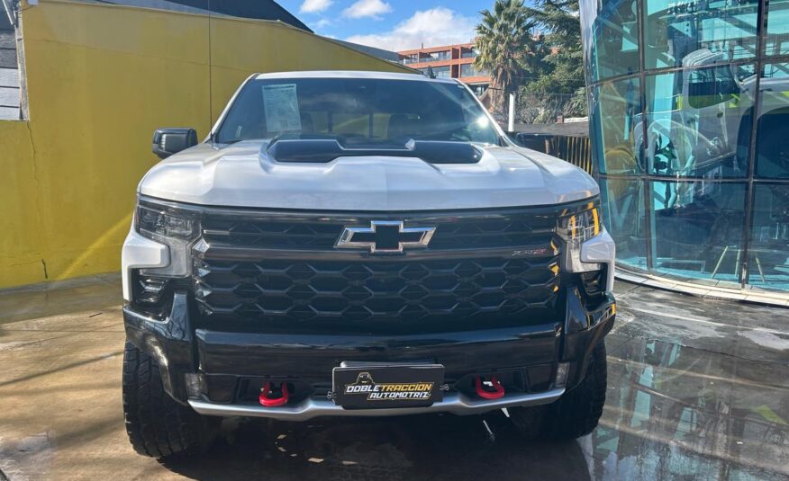 CHEVROLET SILVERADO ZR2