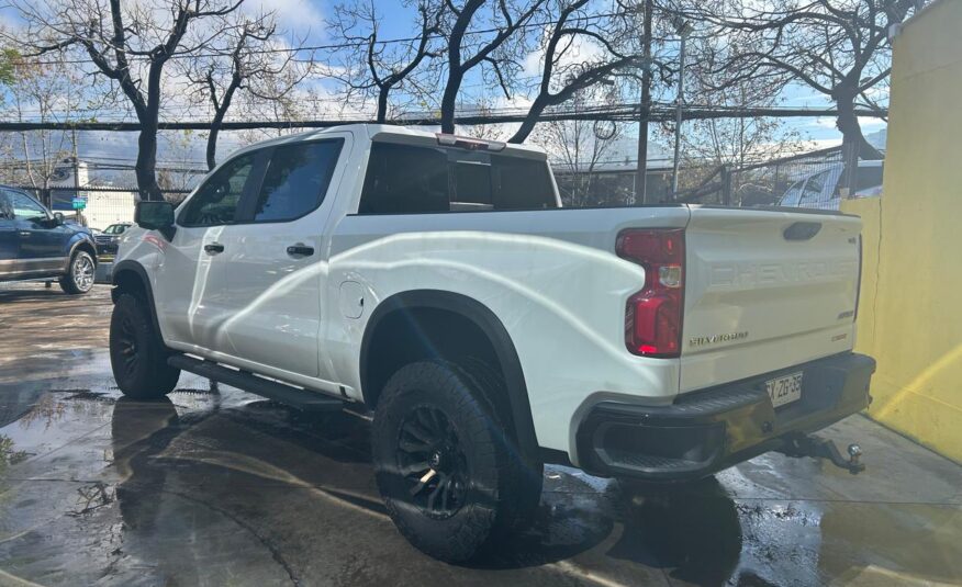 CHEVROLET SILVERADO ZR2