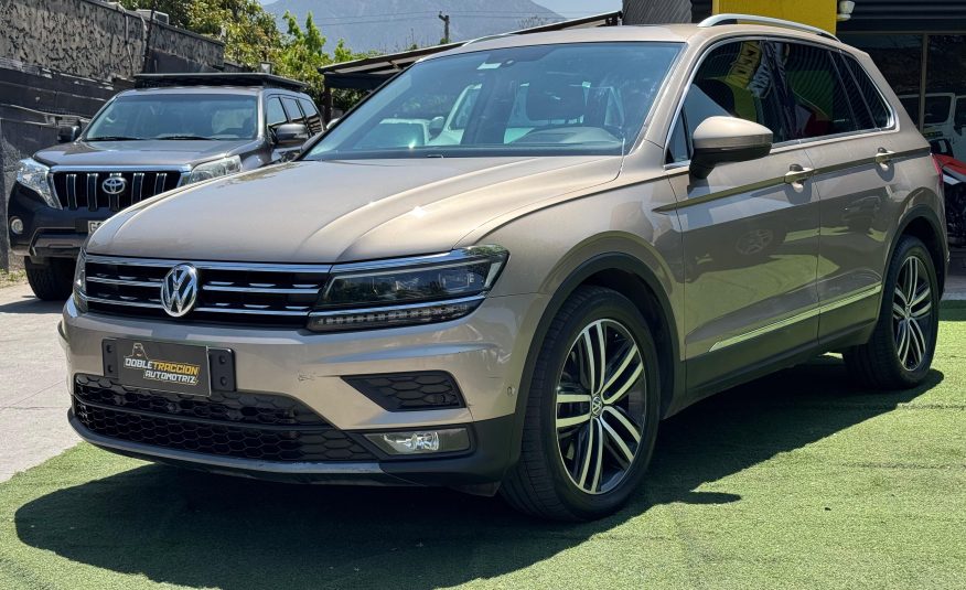 VOLKSWAGEN TIGUAN SPORT