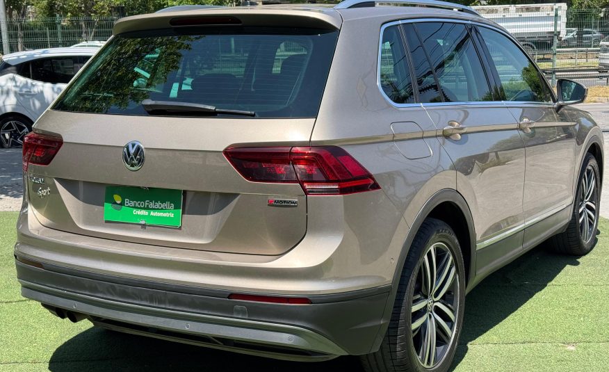 VOLKSWAGEN TIGUAN SPORT