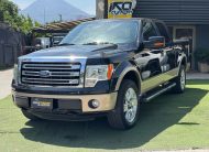 FORD F-150 LARIAT