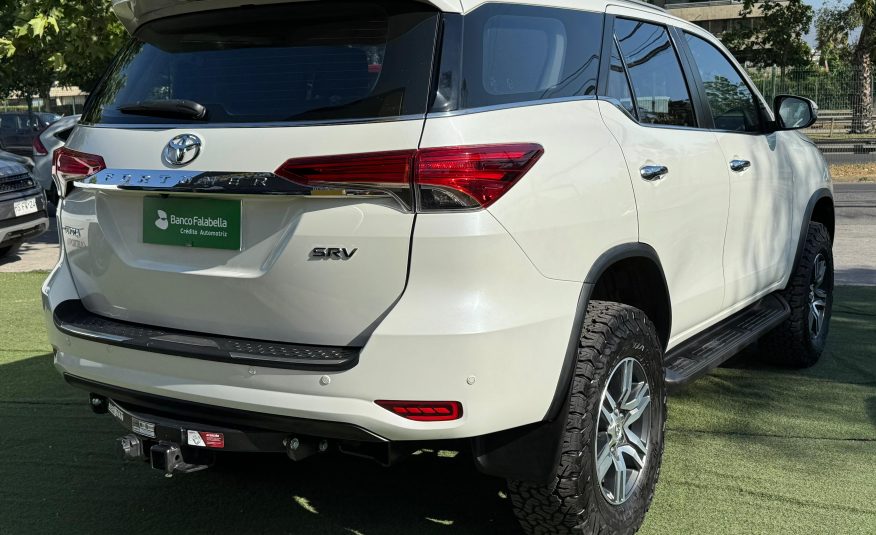 TOYOTA FORTUNER SRV