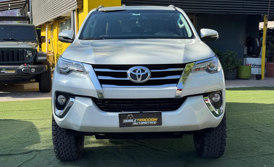 TOYOTA FORTUNER SRV