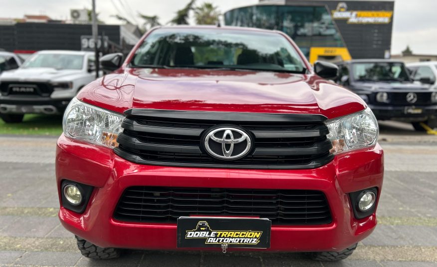 TOYOTA 	HILUX D CAB DX 4X4 2.4🚜