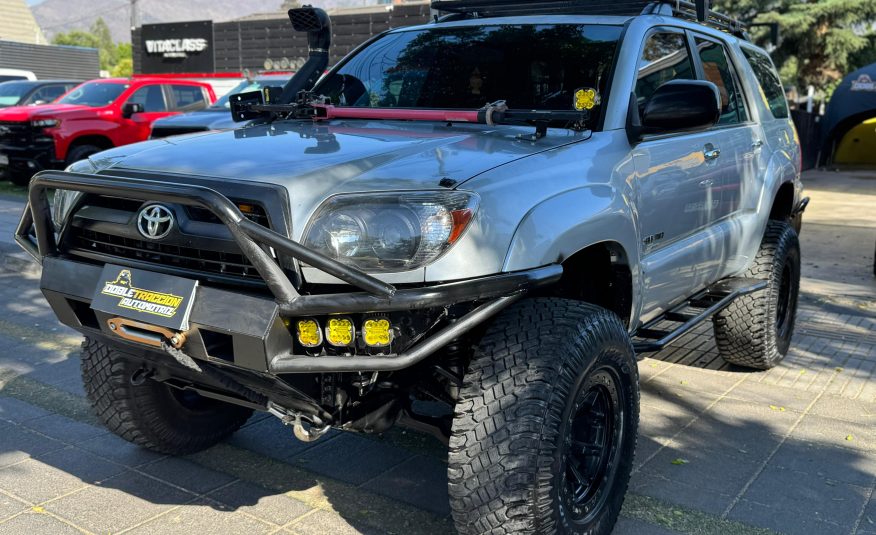 TOYOTA 4 RUNNER